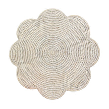  White Wash Rattan Scallop Placemat