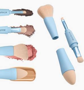 Overachiever Makeup Brush