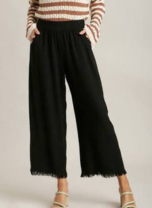  Cropped Black Pants