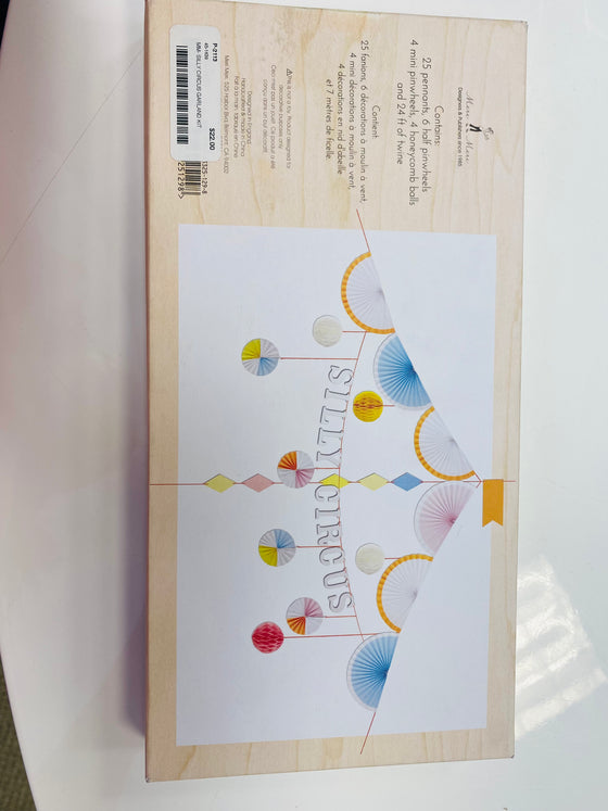 Silly Circus Garland Kit