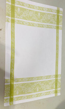  Rose Trellis Peridot Placemat