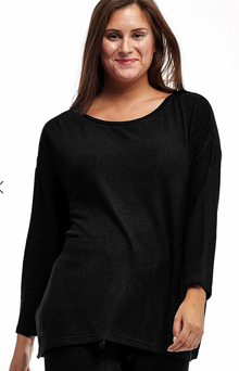 Black Comfort Pullover